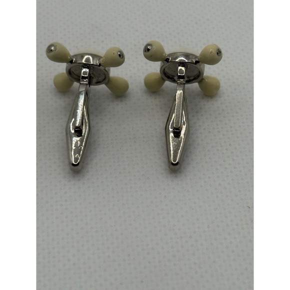 Kenneth Cole Hot & Cold Faucet White and Black Enameled Cufflinks Business Wear - Picture 4 of 9